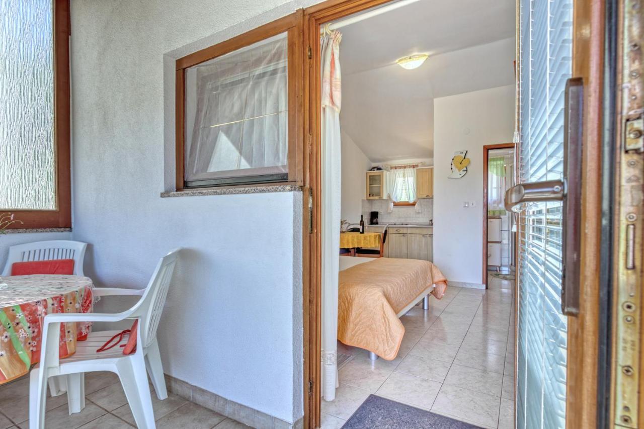 Apartmets Slavica 1644 Banjole Exteriér fotografie