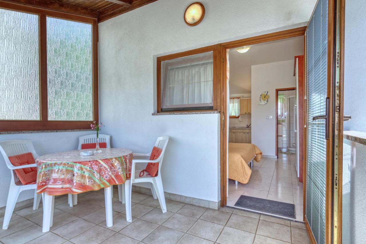 Apartmets Slavica 1644 Banjole Exteriér fotografie