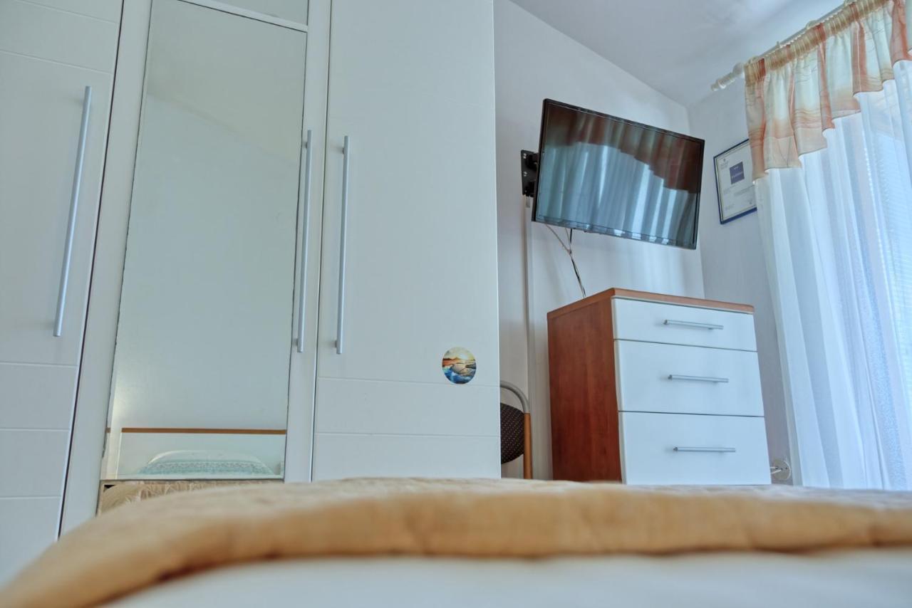 Apartmets Slavica 1644 Banjole Exteriér fotografie
