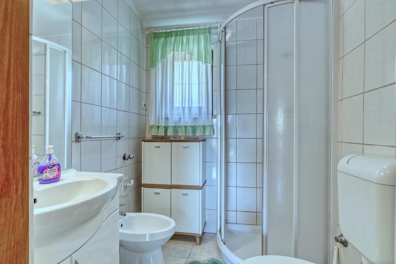 Apartmets Slavica 1644 Banjole Exteriér fotografie